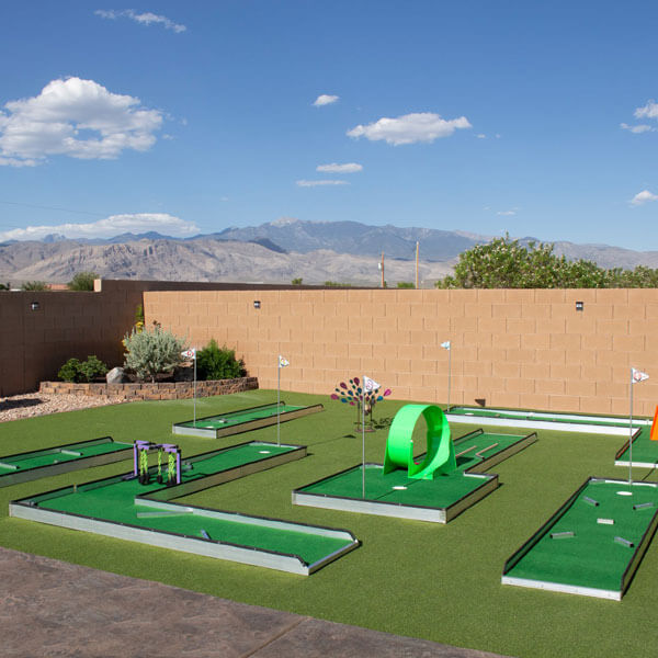 miniature golf course with obstacles available to rent